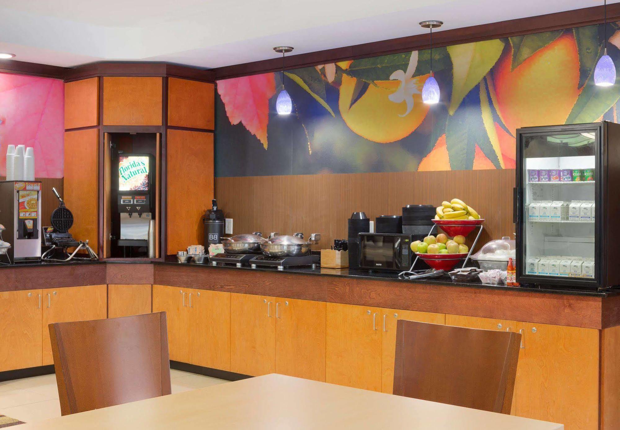 Fairfield Inn & Suites Columbia Northeast Экстерьер фото